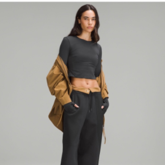 NWT Lululemon Tight-Fit Lined Long-Sleeve Shirt - Picture 1 of 1